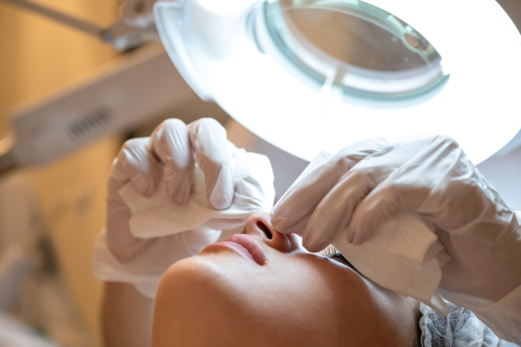 limpieza facial profesional después del verano