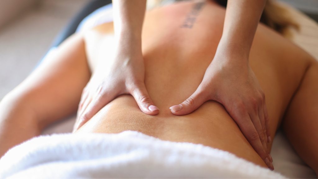 Dormir mejor con un masaje relajante Dormir mejor con un masaje relajante